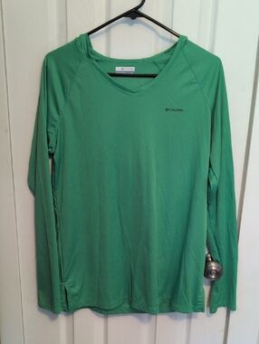 Columbia Women's Omni-Shade Long Sleeve Tee Shirt Green Size L